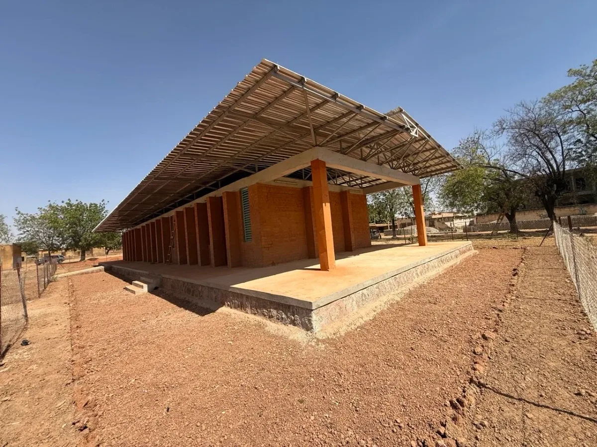 Ecole eco-durable CEIR International - photo temporaire du hero, a remplacer
